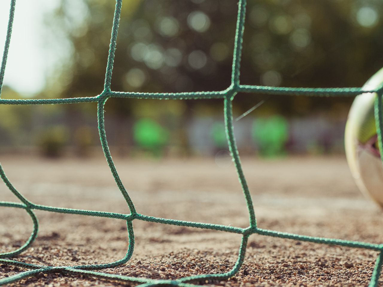 Welk inklapbaar voetbaldoel of hockeydoel kies je voor thuis?